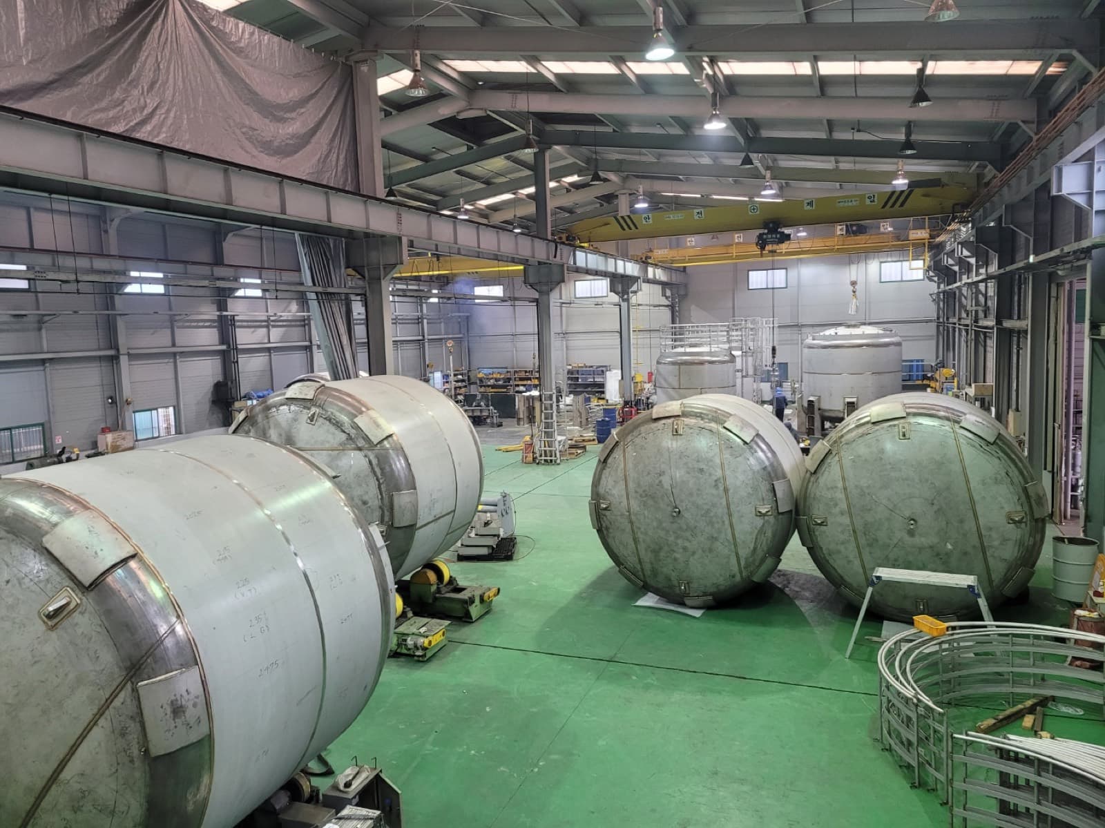 Semiconductor & Chemical Tanks Fabrication / installation reference 16